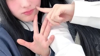 زندگی مدرسه ای با آیلیت (ILLIT) ^^