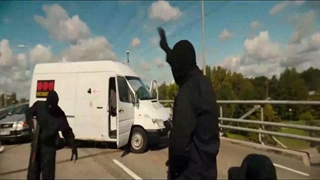 سریال The Helicopter Heist 2024 سرقت هلیکوپتری فصل اول قسمت اول دوبله پارسی