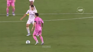 مسی ... من به تو چی بگم ... بهترین فوتبالیست عمرم ...