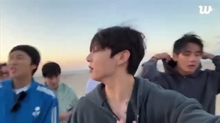 لایو ویورس OT7پسرا  کنار ساحللللل....