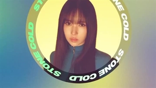 ترجمه آهنگ STONE COLD از مینا (توایس) MINA (TWICE)