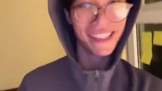 کیا فیلم میبینن و....کپ