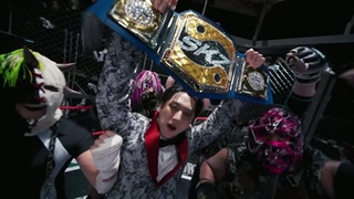 موزیک ویدیوی ceremony از استری کیدز|کپشن