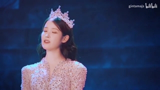 اجرای آهنگ 'Last Fantasy' آیو کنسرت دِ وینینگ