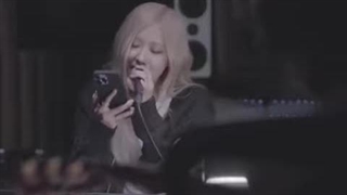 Rosé singing Build A B*tch~edy #rosé #bp #rose #blackpink #bella #buildabitch #kpop #fyp #kesfet