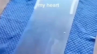 قلبم با لبخند خورد شد...