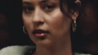 قبل از اینکه اضافی حرف بزنی بهترو منو بشناسی عازیزممم