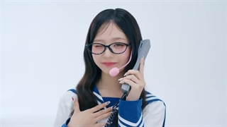 UNIS(유니스) ‘もしもし♡ (MoshiMoshi♡)’ Official M/V کپشنن