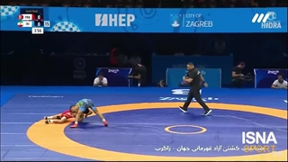 مبارزه احمد محمدنژاد جوان در نیمه‌نهایی مسابقات جهانی کشتی