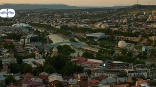 جاذبه های گردشگری گرجستان: پل صلح تفلیس قلب مدرن شهر