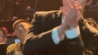 دیلان وانگ ( برای اعضای کانال که دوسش دارن ❤️)