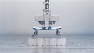 تست خم شدن آیفون 17 ایر