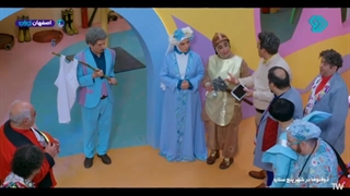 نیلوفر همرنگ ( خانم معلم شهر پنج ستاره) ۱۸