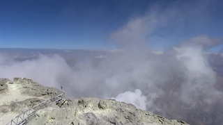 نمایشی کوتاه از  قله دماوند