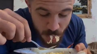 وقتی کل خانواده توی دعوان ولی تو