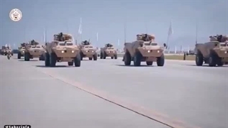 بعد از تهدید ترامپ برای پایگاه بگرام افغانستان، طالبان در بگرام با تجهیزات آمریکایی رژه رفت