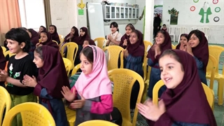 جشن شکوفه های دبستان دخترانه دولتی بعثت با اجرا و مجریگری استاد رزیتا دغلاوی نژاد «اسطوره مجریگری کودک»