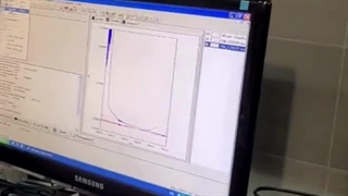 تست UV برای کنترل کیفیت نمونه‌ها و شناسایی ترکیبات در جی سبز