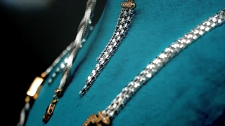 ویدئو معرفی محصول - گلدلویال