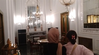 کاخ نیاوران