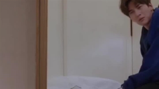 من کلا با همه نویسنده ها مشکل دارم