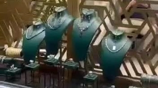 ویترین طلافروشی هنرمانکن