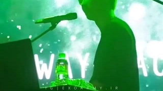 بچه ها کسی خواننده این اهنگ رو میشناسه؟