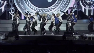 اجرای آهنگ CEREMONY از STRAY KIDS روز آخر تور کنسرت DominATE♡♡