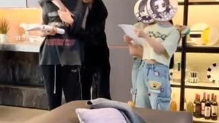 سلام بچه ها کیلوایی که میشناشید برای چند وقته میره از نماشا چون سرش شلوغه پس من اکانتشو برای این چند وقت میگیرم