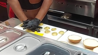 اسمش سیب زمینی چابی برگر در پیامبر تهران