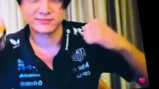 خوشحالی جی بعد دیدن مکس ورستپن!/انجین، برای دیدن این لایو میتونین به کپشن برین(˶ᵔ ᵕ ᵔ˶) ‹