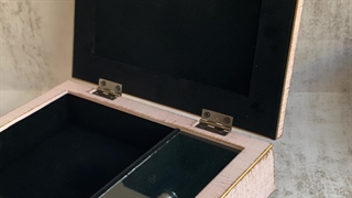 جعبه جواهرات کلاسیک موزیکال LONDON- در 4 رنگ زیبا - آهنگ rainy night night