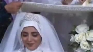 عروس باید توی عروسیش سنگین و مودب باشه؛من تو عروسیم