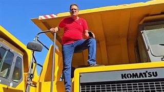 دامپتراک کوماتسو در بازرگانی بلوچ