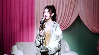 کاور اهنگ Keep Me Waiting از لیا Lia ایتزی itzy