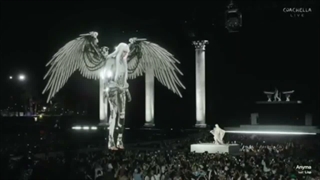 اجرای Bad angel لیسا در کوچلا