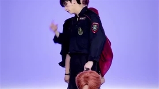 ریلی دنس God's Menu از Stray Kids