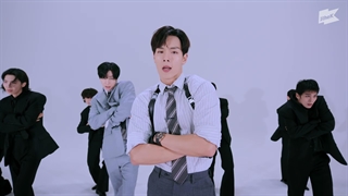 اجرای کت‌شلواری Do you love me شونو x هیونگوون از مانستااکس