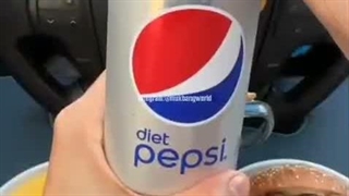 خوراکی میخامم ..غذا میخامممم.. عررررر