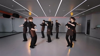 دنس پرکتیس This&That ورژن باریستا از استری کیدز dance practice stray kids barista ver