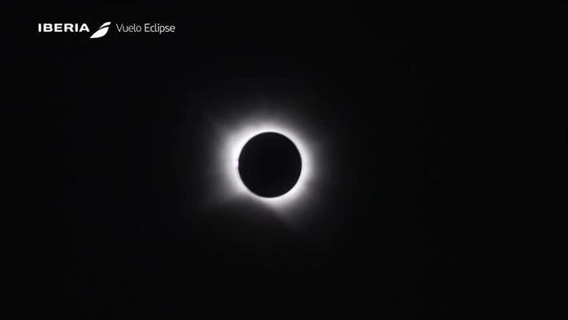 خورشیدگرفتگی از نمای کابین خلبان جنگنده