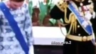 فقط به خاطر مخالفت با جمهوری اسلامی اینطور حرمت شکنی نکنید به مرده های خودتون رحم کنید