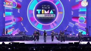 اجرای اسکیز در مراسم TIMA