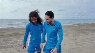 اولین بار با کمپر رفتیم شمال با قایقمون زدیم به آب گرفتنمون (اتراق)