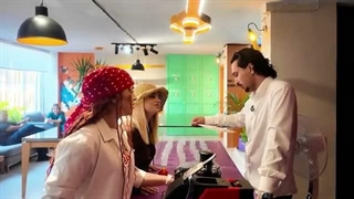 یک روز کامل خدمتکار هتل سگ‌ها شدیم (کلوا،ممرضا،نازنین،عموتئوری)
