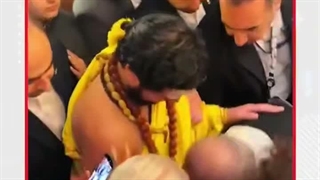 حماسه جدید پزشکیان تو حاشیه اجلاس بریکس ، دیدار پزشکیان با یه گورو هندو ک پیشوای معبدی بوده
