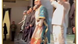حضور محمد جواد ظریف به همراه همسرش برای تماشای نمایش «پسران فریدون»