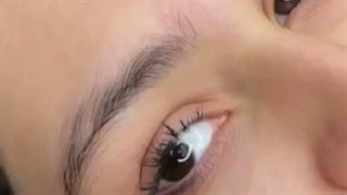 میکروبلیدینگ و فیبروز ابروها سالن زیبایی بورگ پردیس